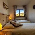 ゲストハウス Le Coin Des Melezes - Ski, Nature & Trek - In Di Montagna 3*