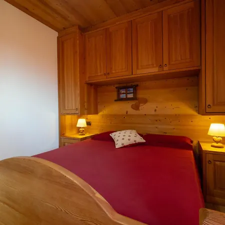 Le Coin Des Melezes - Nature & Trek - In Di Montagna Brusson