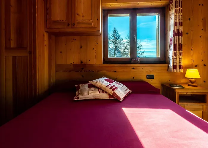 Le Coin Des Melezes - Ski, Nature & Trek - In Di Montagna Guest house 3*