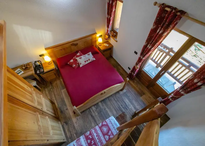 Le Coin Des Melezes - Ski, Nature & Trek - In Di Montagna Gæstehus