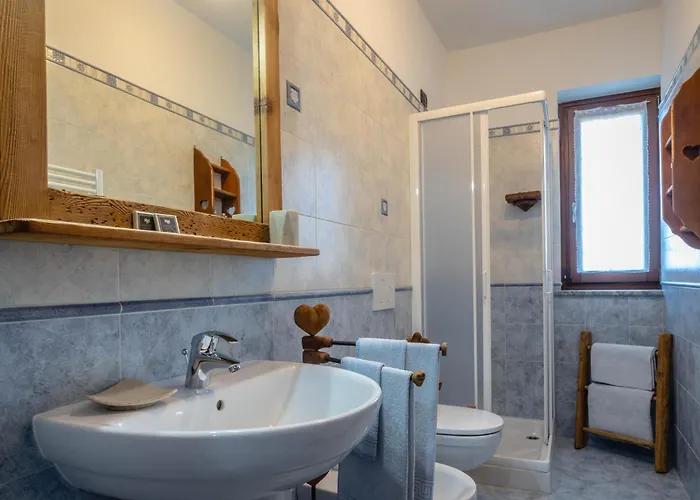 Guest house Le Coin Des Melezes - Ski, Nature & Trek - In Di Montagna Brusson